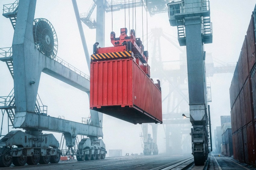 10 ways to cut shipping costs without cutting corners