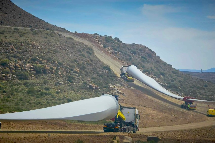 Vanguard delivers 25 wind turbines from Richards Bay to Bethal 
